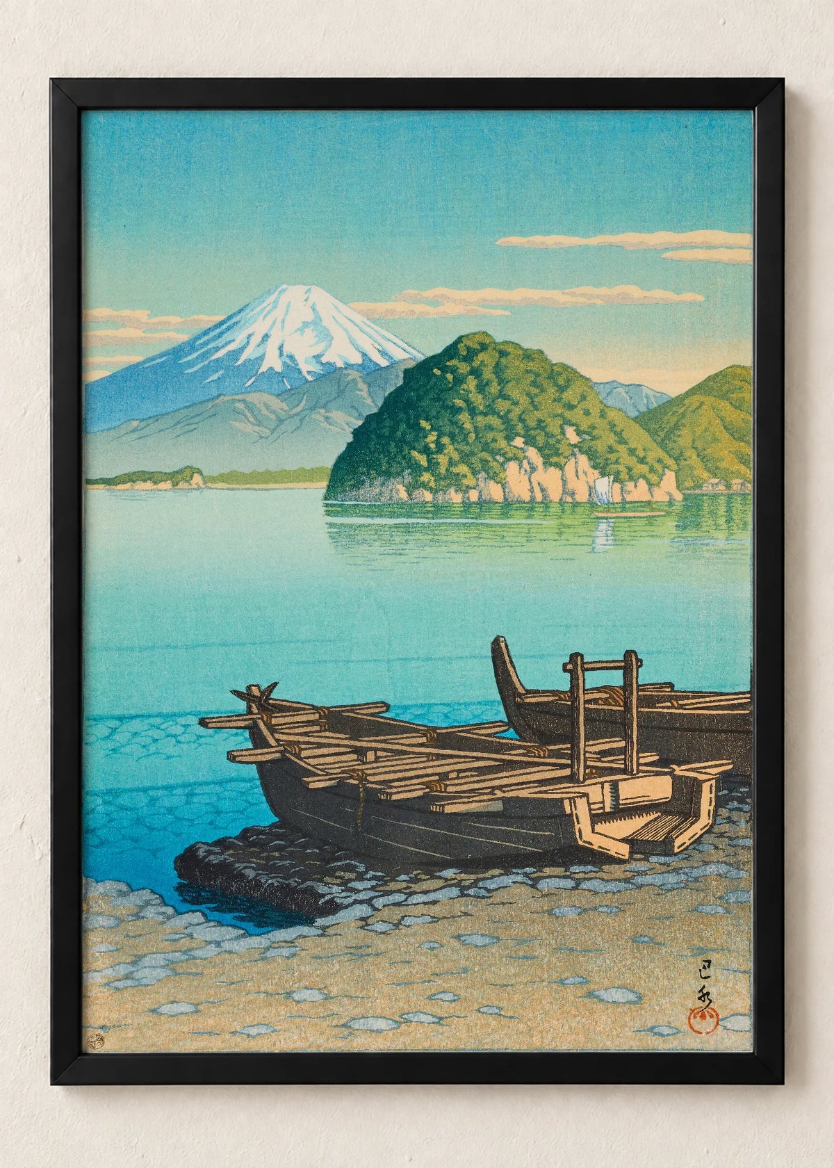 Japanski pejzaži: šuma, lotosi i Fudži, Boats on Shore, Mount Fuji, u crnim ramu