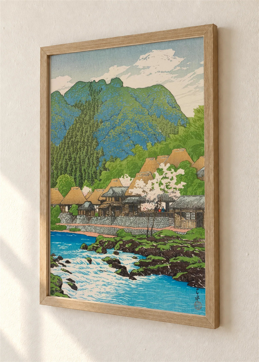 Selo na reci, braon ram, detalj